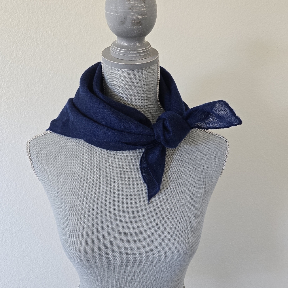 Vintage Exquisit Square Neck Scarf 100% Pure Wool 26"×26" Navy Unisex Old Money